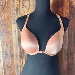 Victoria's‎ Secret Very Sexy Push Up Bra Rhinestone Strap 32DD Light Pink